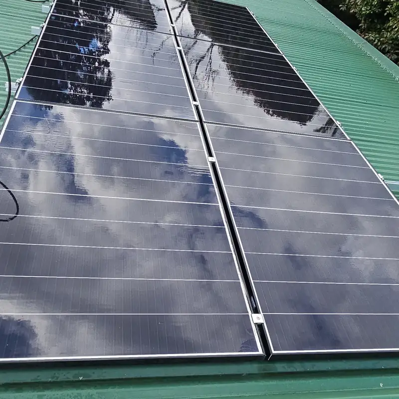 The same solar panels in Hillcrest, Auckland after an Eco Shine Solar clean