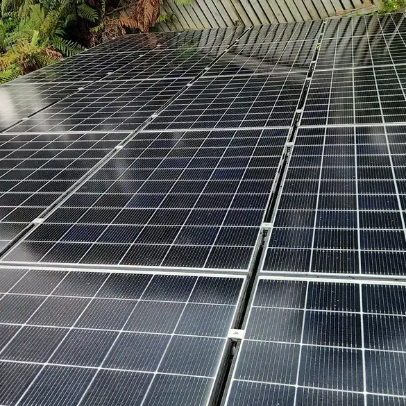 The same solar panels in Bellevue after an Eco Shine Solar clean